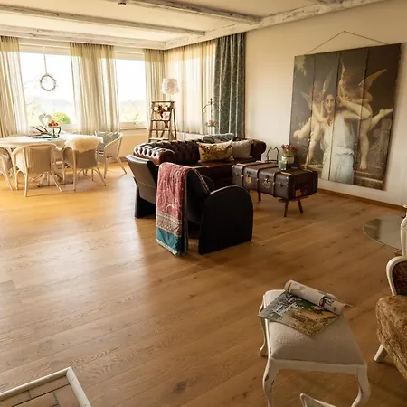 Dornroeschen Holiday home *